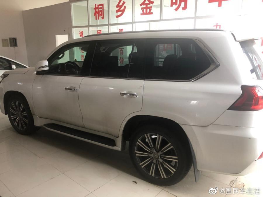 5万多公里的雷克萨斯LX570拍出了146万