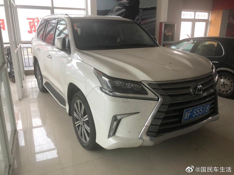 5万多公里的雷克萨斯LX570拍出了146万