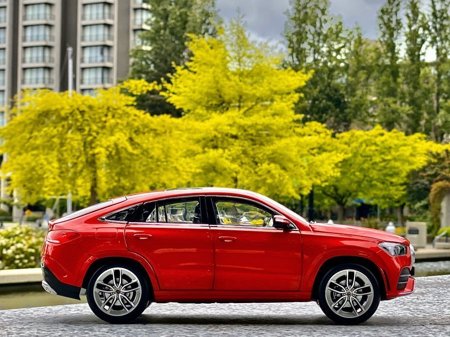 高清汽车美图：is新品 奔驰新gle coupe