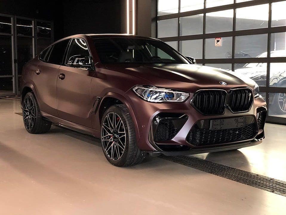 宝马X6M：战意十足的配色!