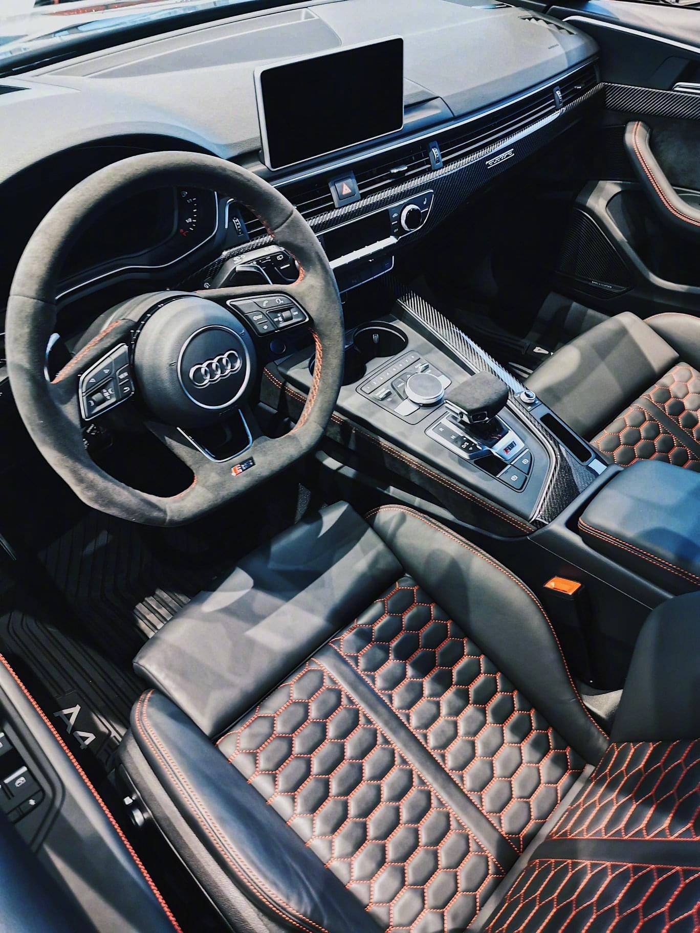 人生有了新的目标奥迪rs4