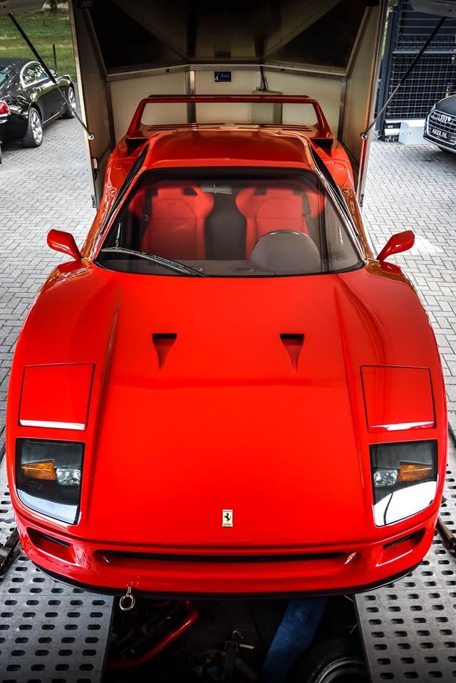 拥有这款法拉利，是你的梦想吗