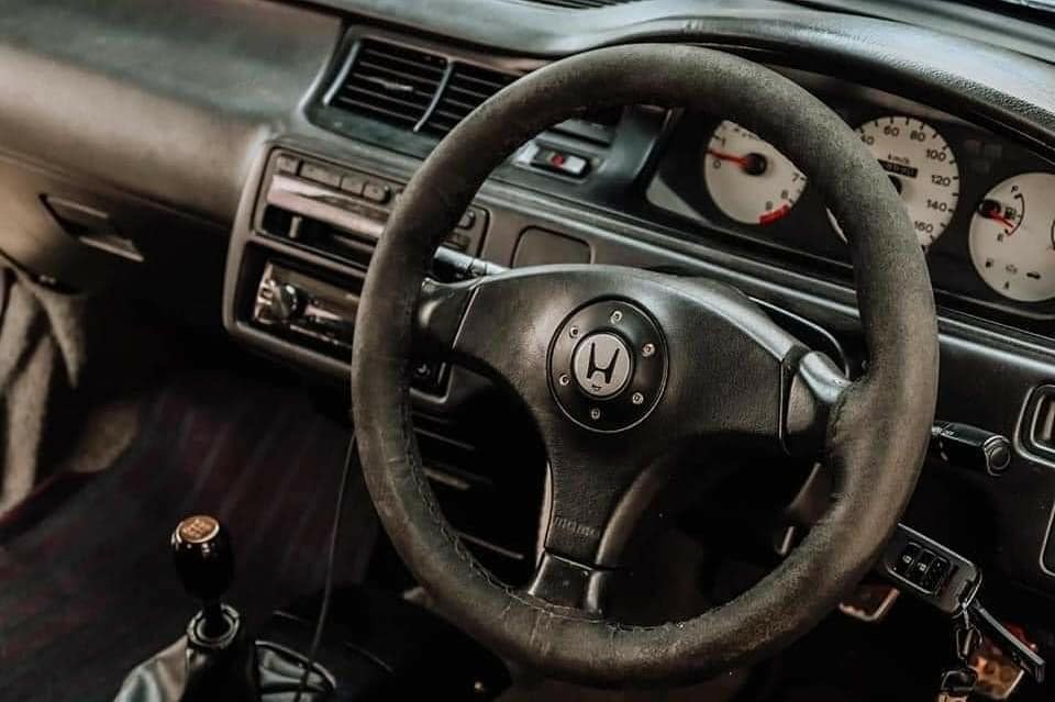 老款两厢思域，头文字D里面庄司镇吾的座驾。