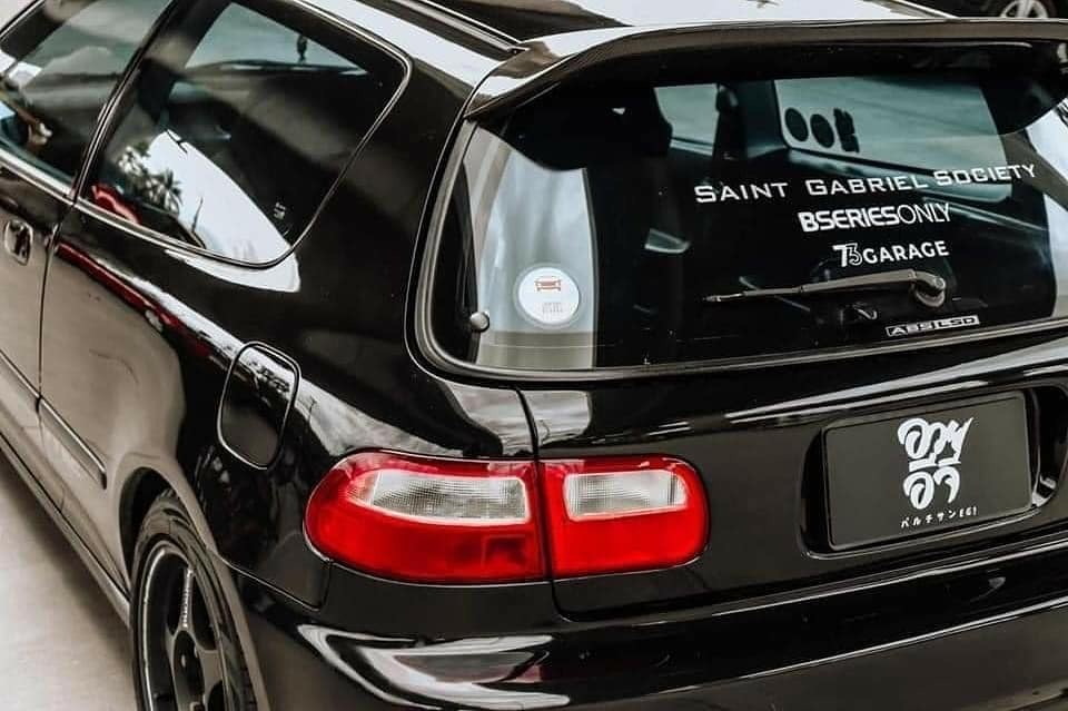 老款两厢思域，头文字D里面庄司镇吾的座驾。