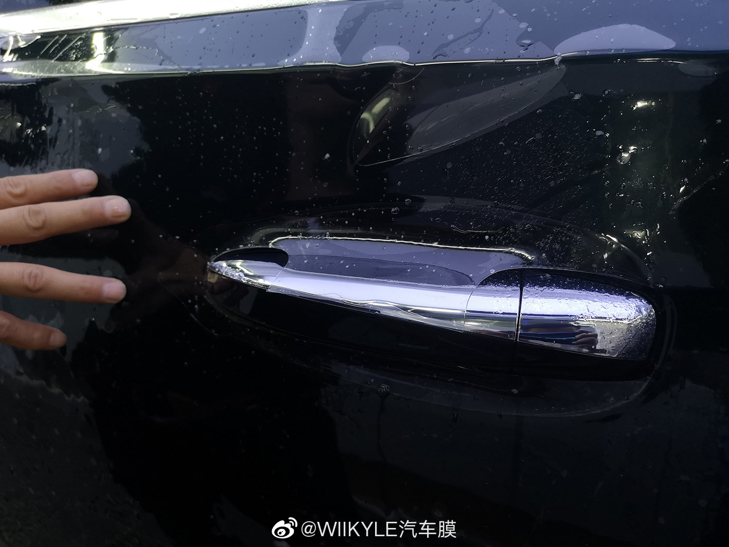 墨绿色的奔驰GLE450， 那光泽度是不是瞬间就提升了不少