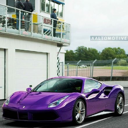 法拉利LaFerrari为首的紫色战队！