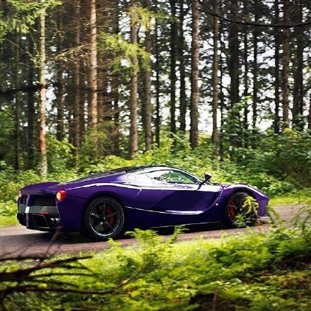 法拉利LaFerrari为首的紫色战队！