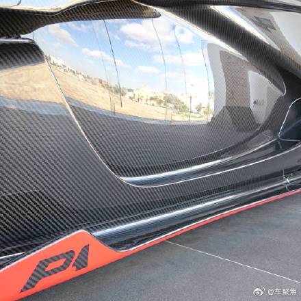 迈凯伦-吉达的MSO P1 XP Carbon Series！！！全碳纤维  