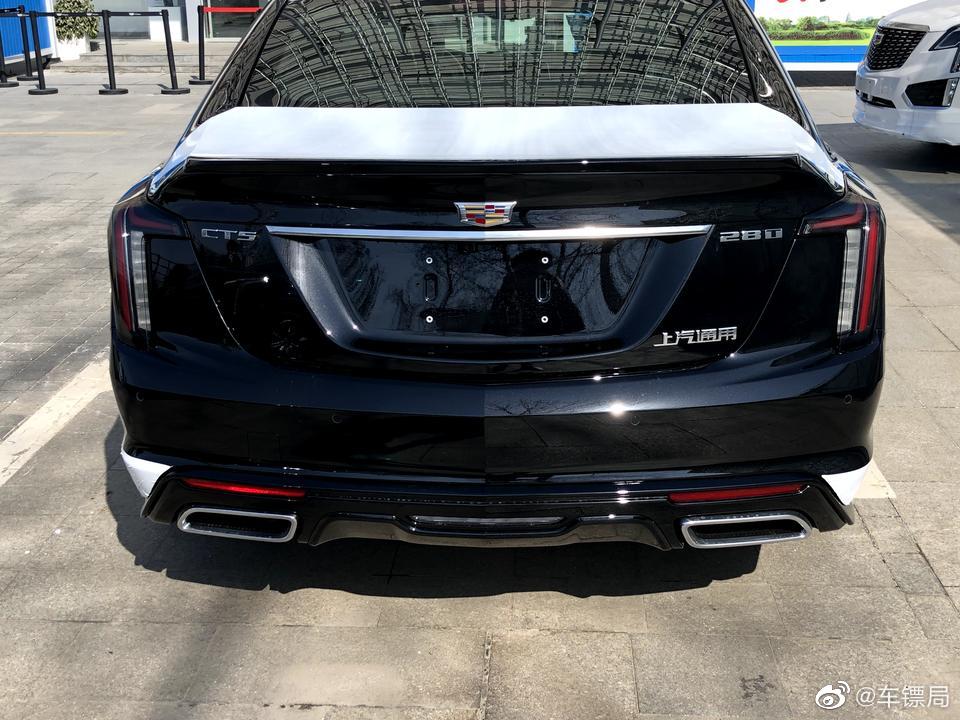 这台全黑色凯迪拉克CT5 真的帅！