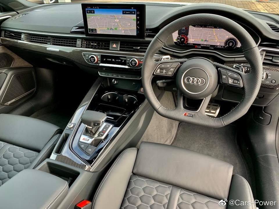 奥迪RS5：竞技大神！不服来辩！