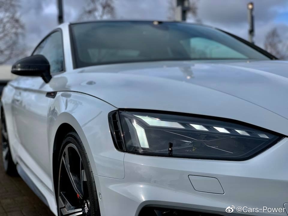 奥迪RS5：竞技大神！不服来辩！