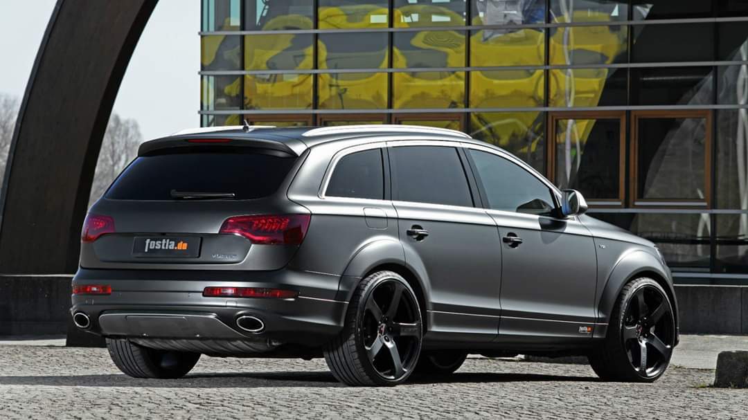 最新汽车资讯： 第一代奥迪Q7的气场，隔着屏幕感受一下