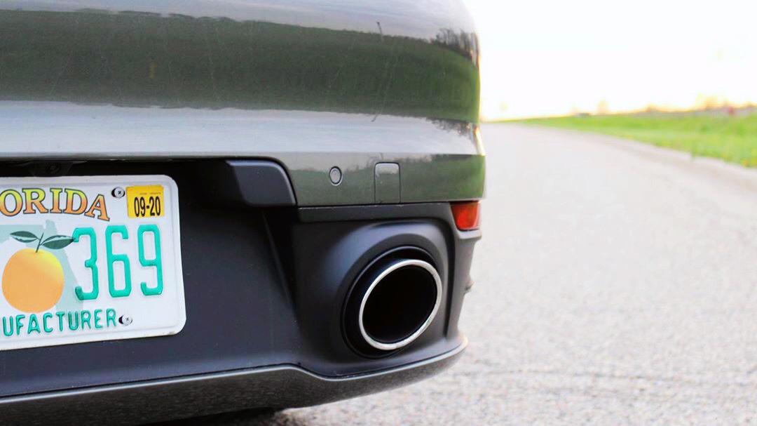 Porsche 911 Carrera 4 车尾设计完美！