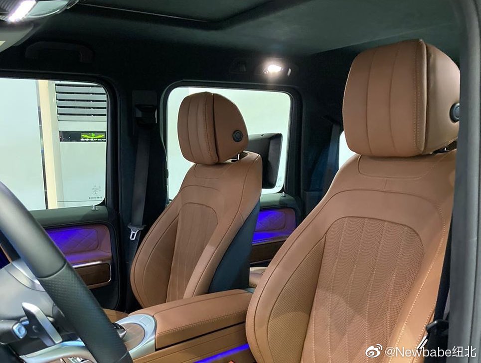 好看的汽车图片：奔驰G500 肌肉硬朗范