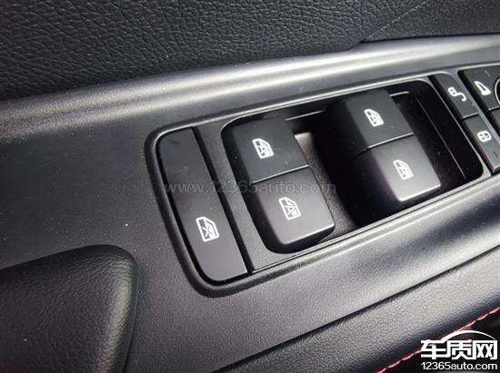 比亚迪驱逐舰05空调喷出白色粉末运行异响