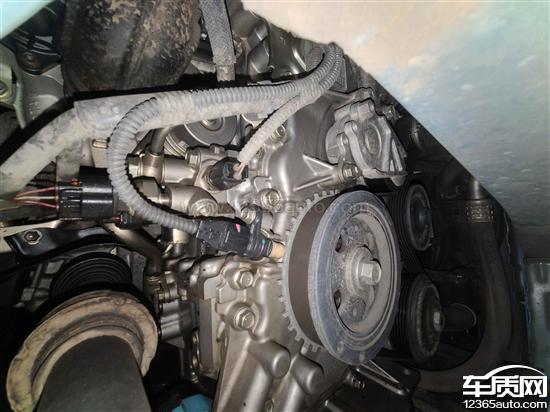 广汽丰田雷凌发动机涡轮增压器处漏油