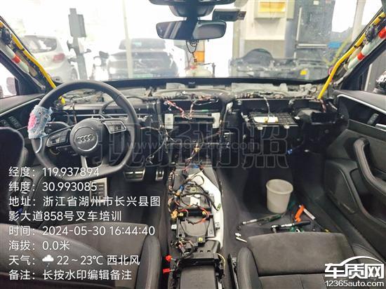 一汽奥迪a4l主驾仪表台a柱位置异响