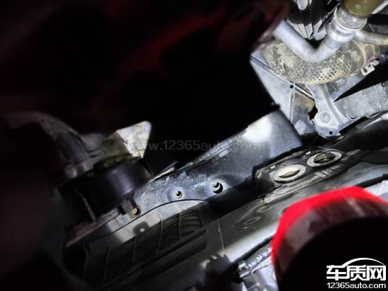 广汽丰田威兰达空调<em>压缩</em><em>机</em>漏油