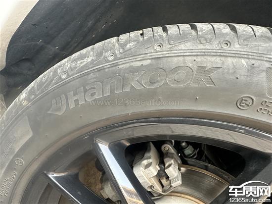 一汽奥迪Q2L韩泰轮胎大面积开裂