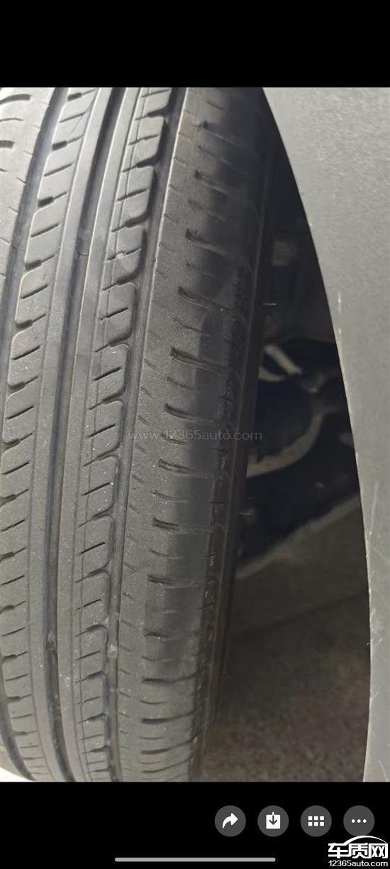 零跑T03<em>悬挂</em>系统问题 轮胎内侧磨损