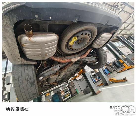 上汽荣威iMAX8<em>排气</em><em>系统</em>大面积锈蚀