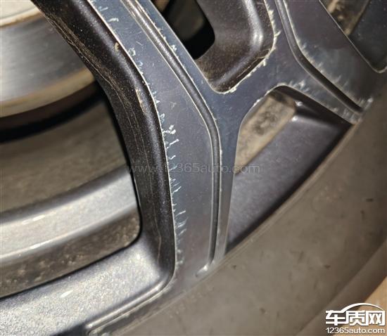 北京越野BJ40轮毂腐蚀 <em>半轴</em>生锈 方向异响