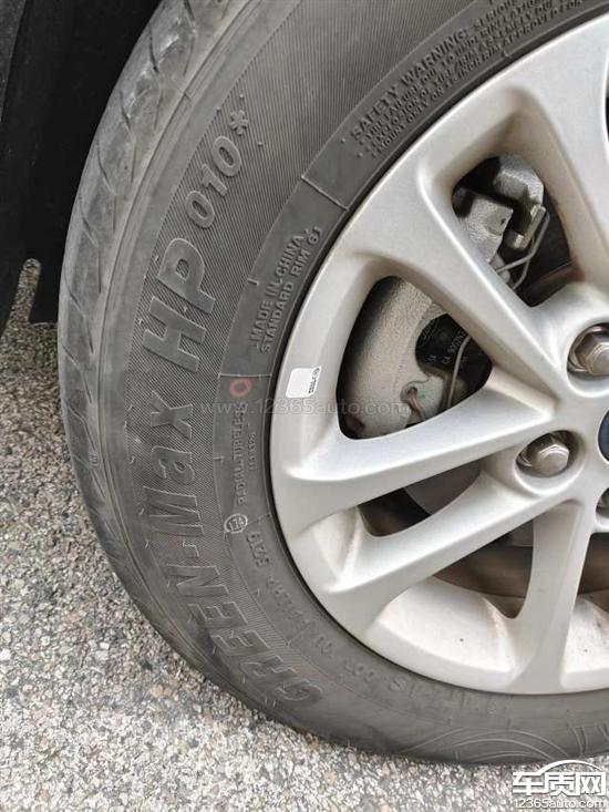 长安福特福睿斯玲珑轮胎排水槽出现裂纹