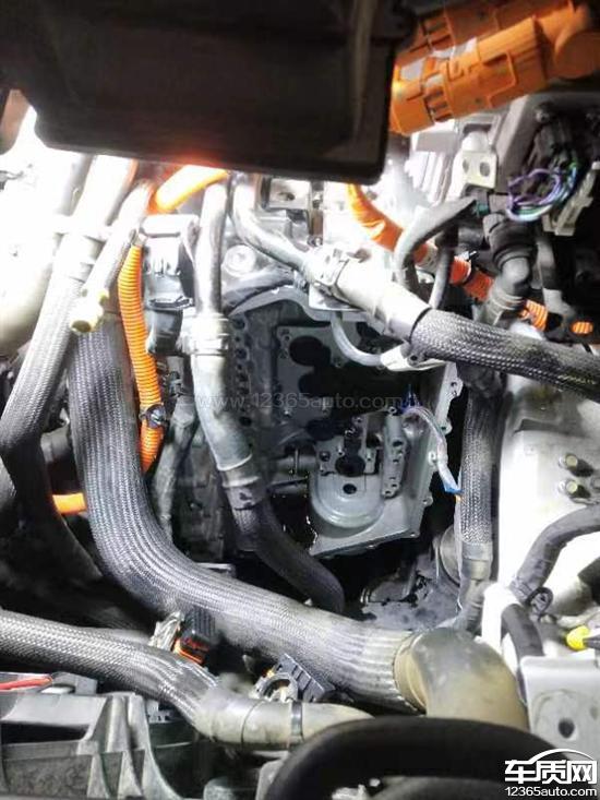 长安UNI-K智电iDD<em>变速</em><em>器</em>故障 制动系统异响