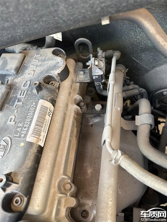 五菱宏光发动机正时盖渗油变速箱异响