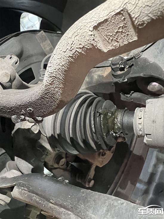 一汽丰田rav4荣放半轴漏油 要求召回-新浪汽车