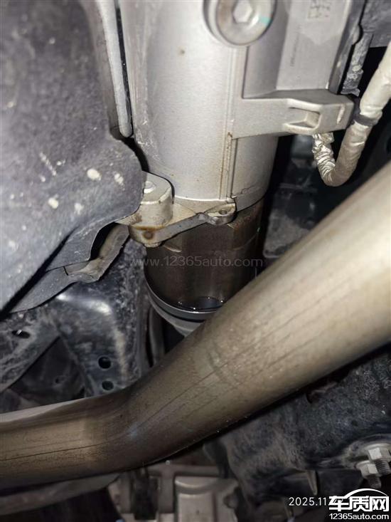 哈弗枭龙MAX右后<em>半轴</em>漏油 希望补偿