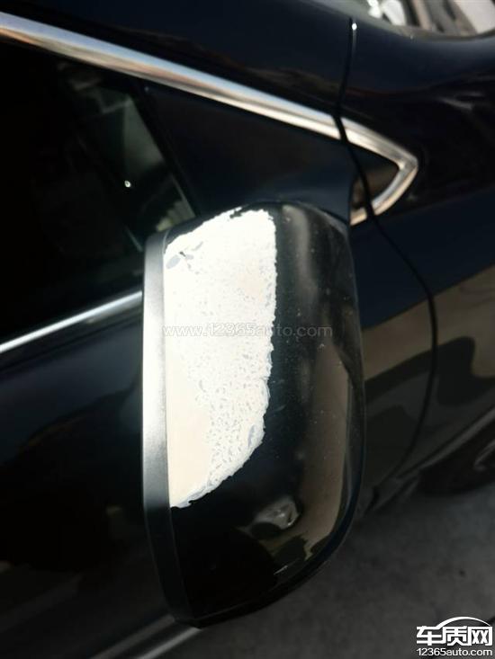 东风本田CR-<em>V</em>外<em>后视镜</em>及<em>门把</em>手掉漆