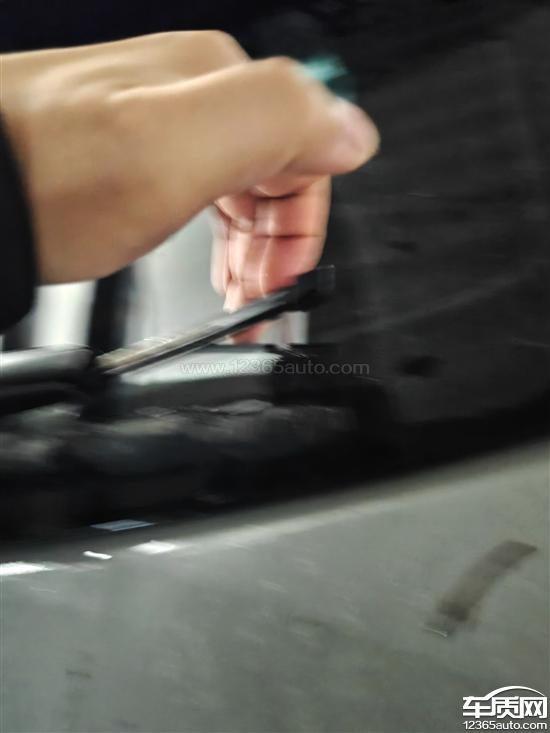 星途瑶光<em>刹车</em><em>片</em>开裂刹车盘变形