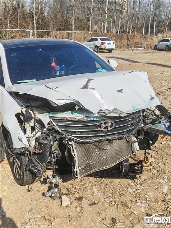 北京现代名图出现交通事故<em>气囊</em>未弹出