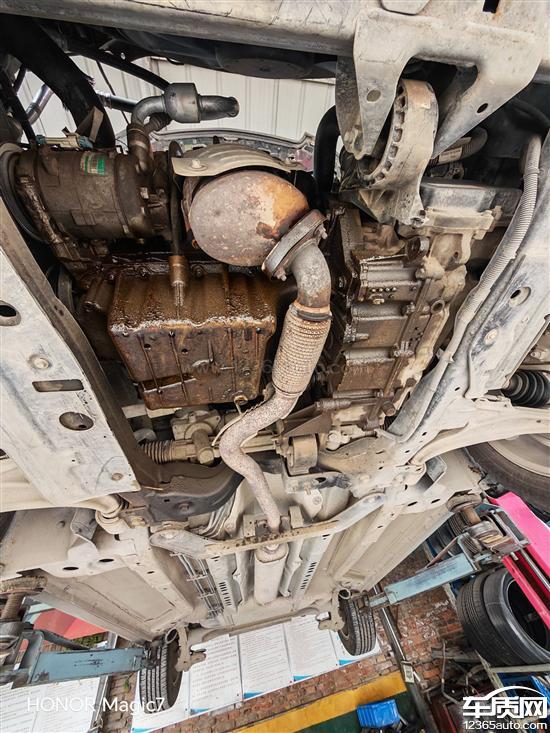 雪佛兰科鲁兹机油<em>散热</em><em>器</em>漏油导致机油乳化