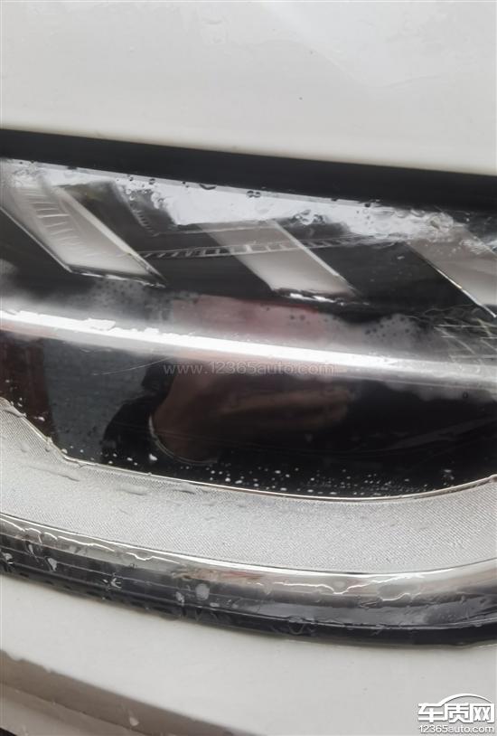 一汽奥迪a4l大灯下雨天进水非常明显 -新浪汽车