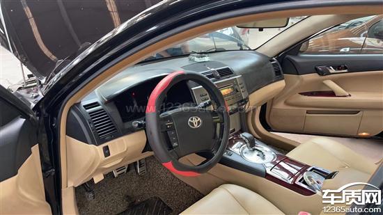 一汽丰田锐志中控仪表台开裂出油严重