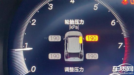 一汽丰田RAV4荣放原车优科豪马轮胎开裂