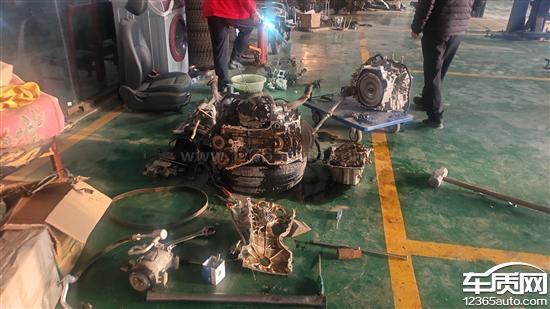 广汽本田凌派皮带损坏 <em>增压</em><em>器</em>损坏