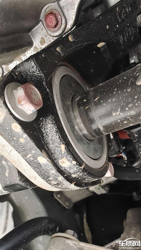 腾势d9新车车头抖动导致更换两条半轴