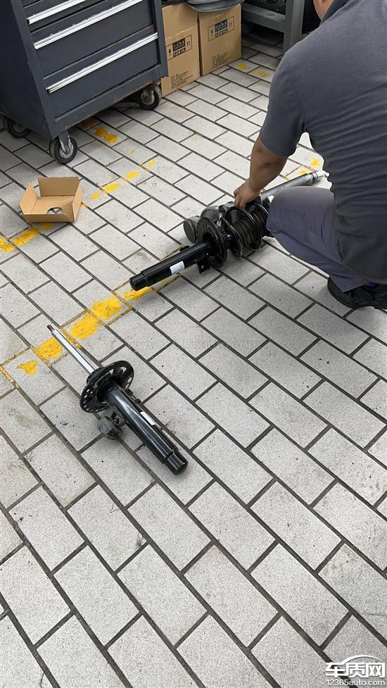 华晨宝马3系左前减震器异响 要求解决-新浪汽车