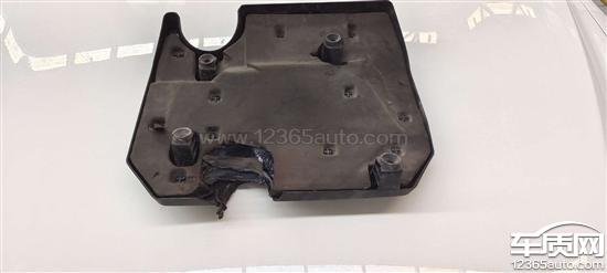 哈弗h2s4s店保养发动机盖疑似安装不到位