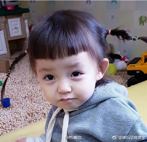 第一次烫发的宝宝