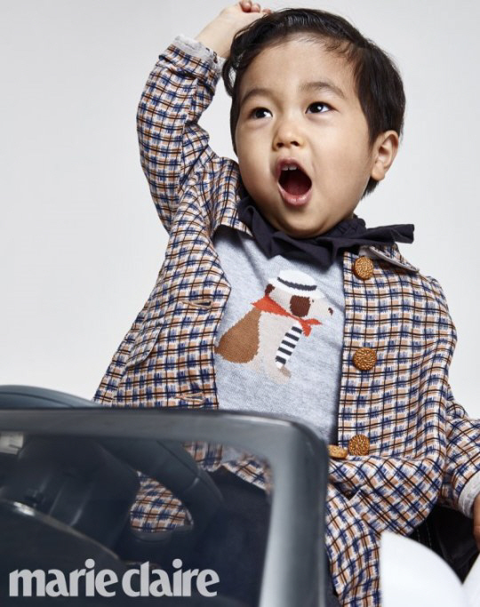 水晶男孩高志溶一家三口写真