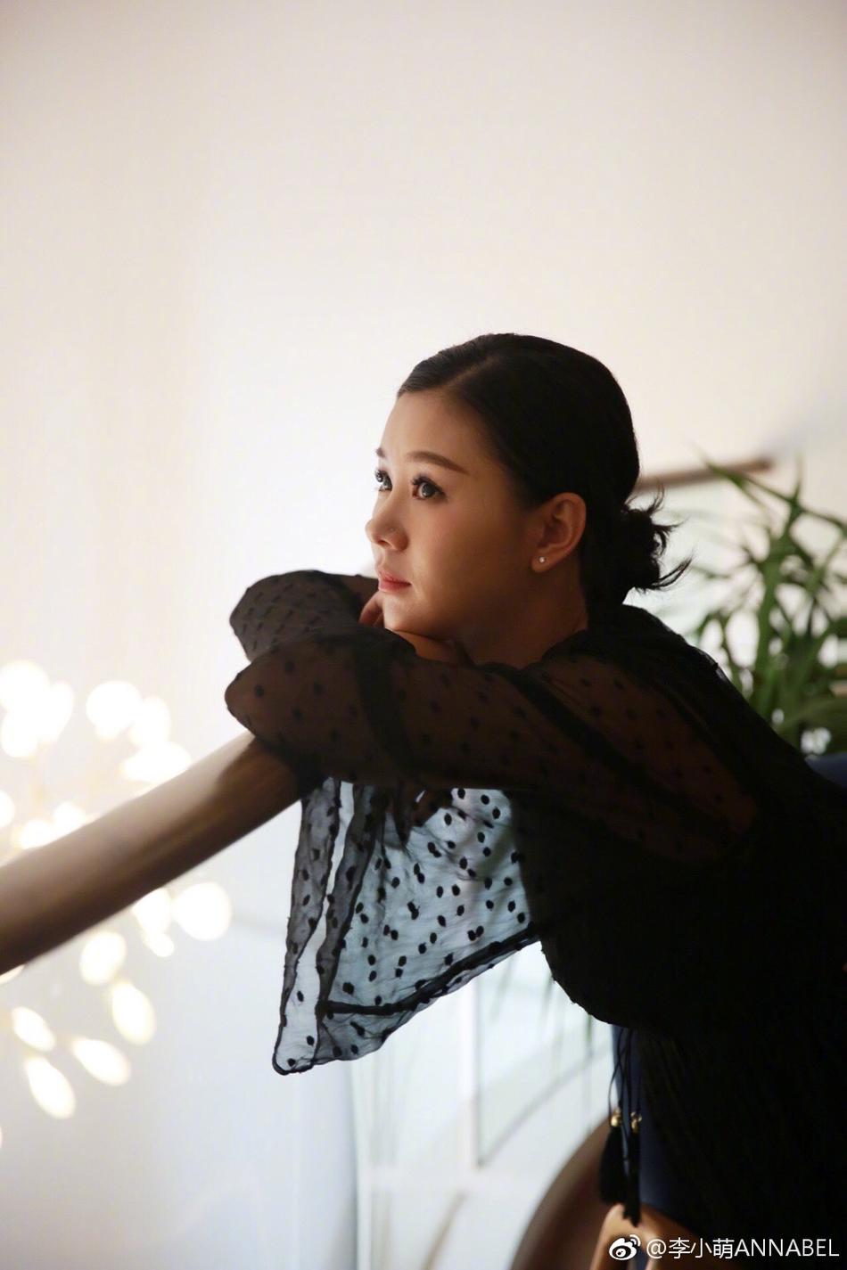 李小萌晒照期待孩子出生