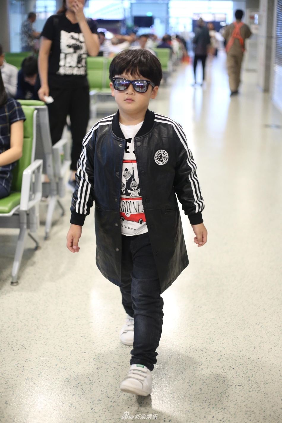 邹明轩录完《爸爸》瘦一大圈