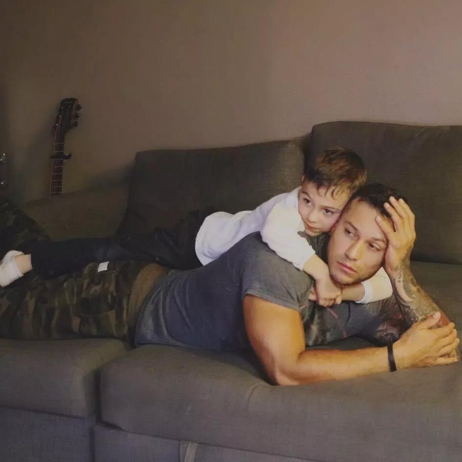 父亲为了儿子重塑人生