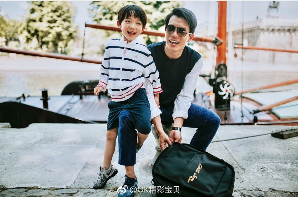 苏打绿的吉他手刘家凯成宠娃狂魔_高清图集_新浪网