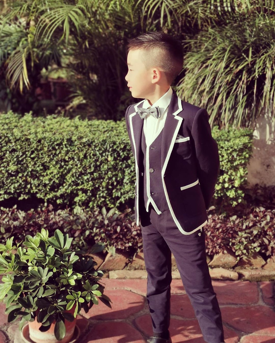 应采儿晒小小春近照