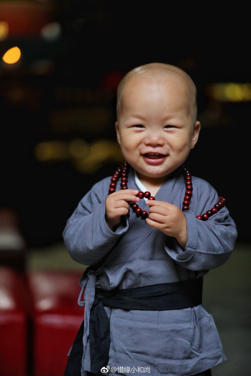 僧人镜头下的超萌小和尚